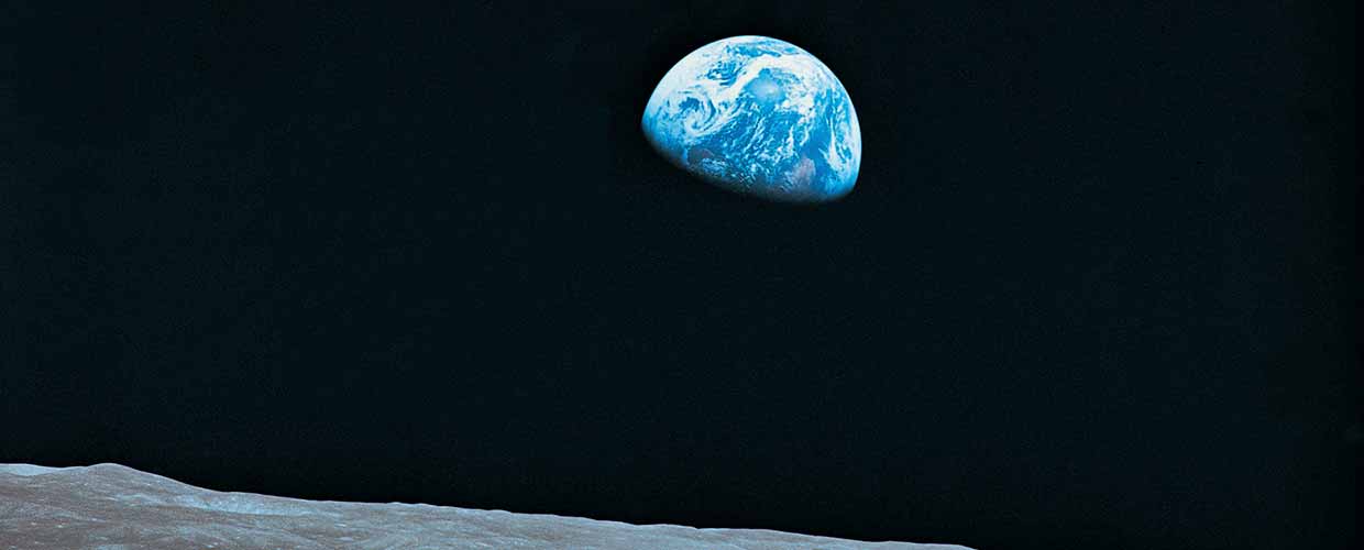 Image of Earth as seen from the Moon